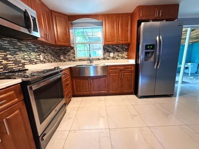 2 of 25 - 2003 Roseland Ave, Sebring, FL