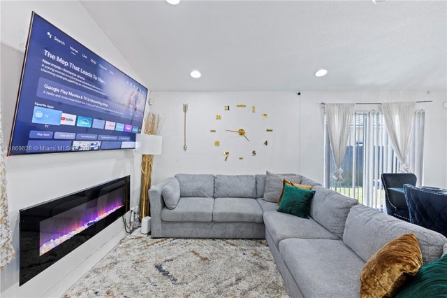 3 of 26 - 135 Nw 6th Ave, Dania Beach, FL