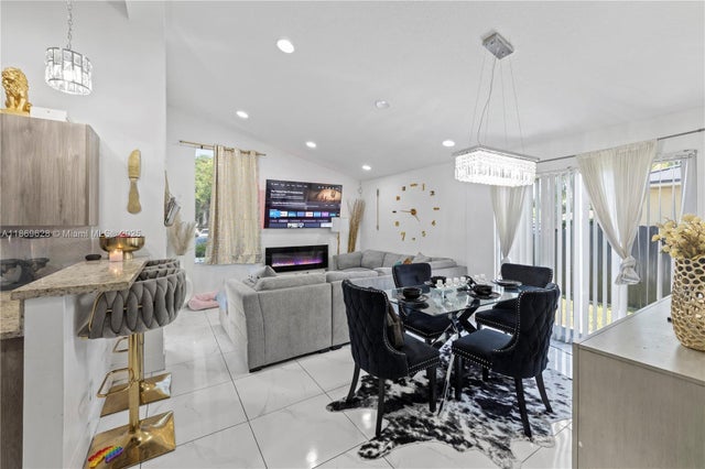 4 of 26 - 135 Nw 6th Ave, Dania Beach, FL