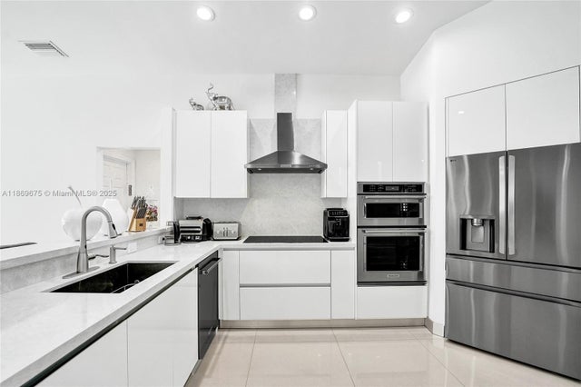 4 of 92 - 1636 Sw 108th Ter, Davie, FL