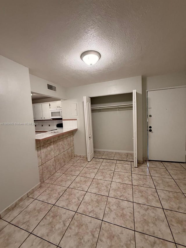 5 of 16 - 210 Fontainebleau Blvd 210, Miami, FL