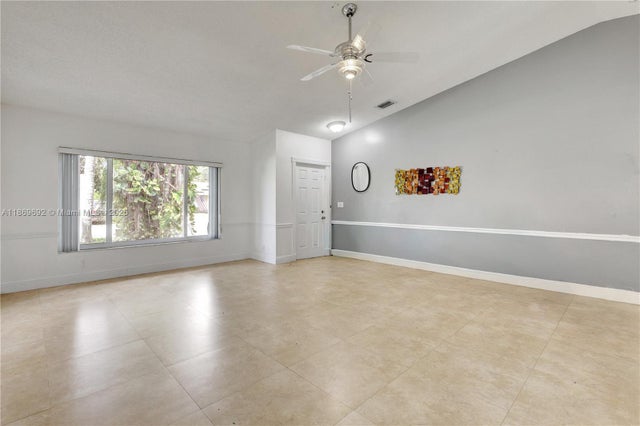 5 of 22 - 9330 Nw 53rd Ct, Sunrise, FL