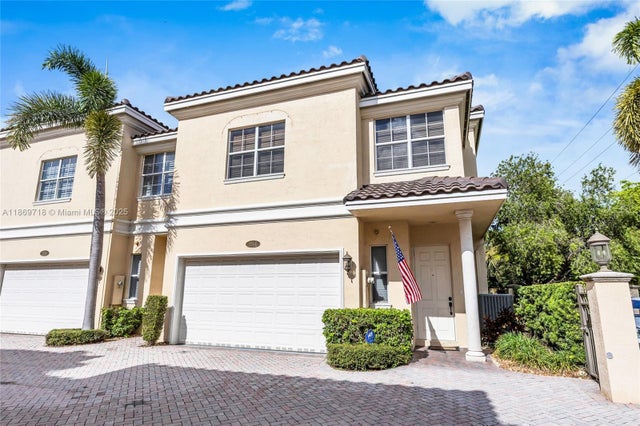 1 of 42 - 1514 Ne 7th St, Fort Lauderdale, FL