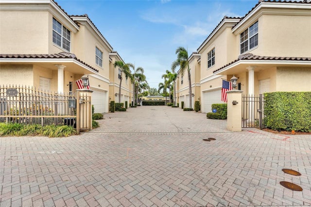 2 of 42 - 1514 Ne 7th St, Fort Lauderdale, FL