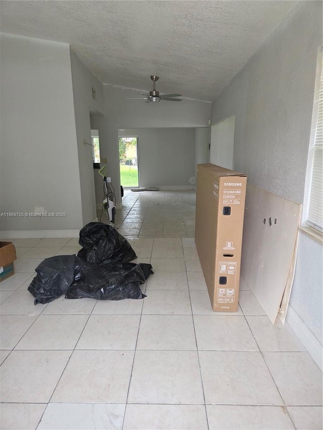 2 of 42 - 3000 Nw 8th Ct, Fort Lauderdale, FL