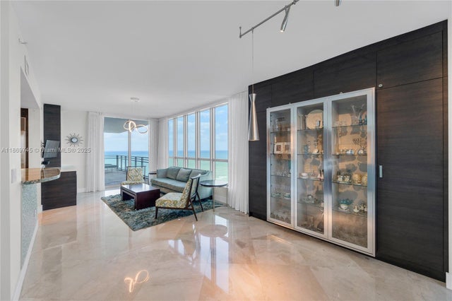 1 of 68 - 3535 S Ocean Dr 1405, Hollywood, FL
