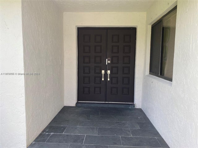 4 of 34 - 620 Sw 98th Ter, Pembroke Pines, FL