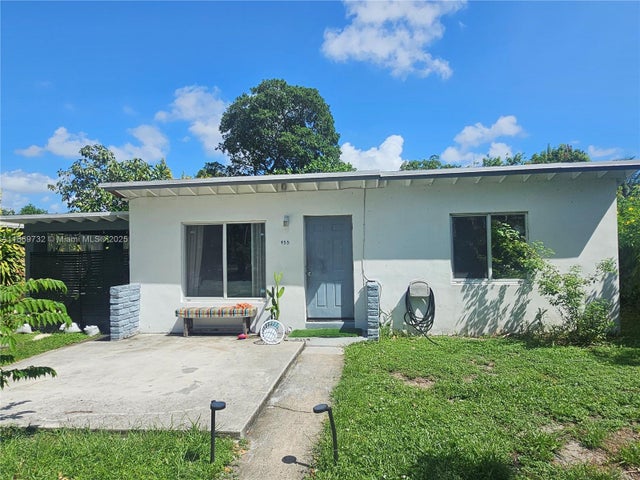 1 of 10 - 455 Nw 127th St, North Miami, FL