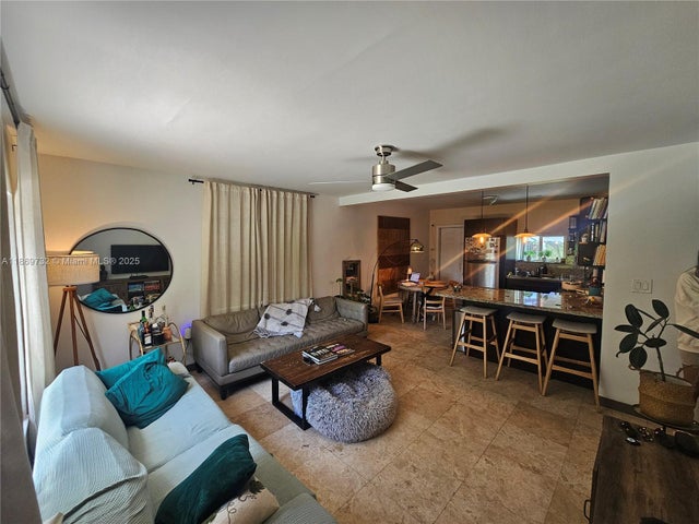 2 of 10 - 455 Nw 127th St, North Miami, FL