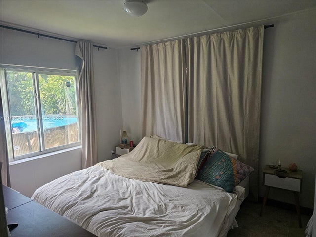 5 of 10 - 455 Nw 127th St, North Miami, FL