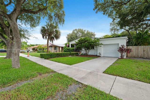 2 of 20 - 3800 Sw 68th Ave, Miami, FL