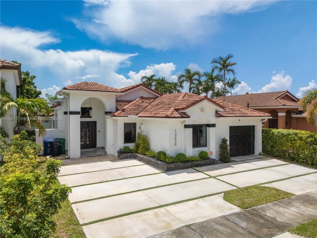 3 of 70 - 13230 Nw 11th Ter, Miami, FL