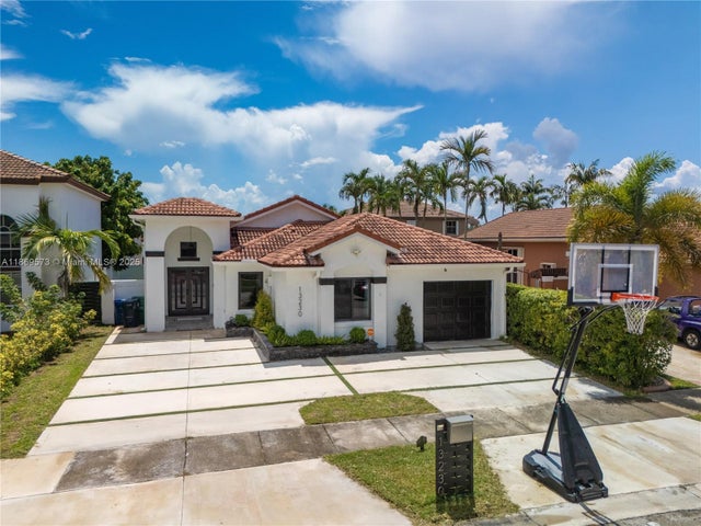4 of 70 - 13230 Nw 11th Ter, Miami, FL