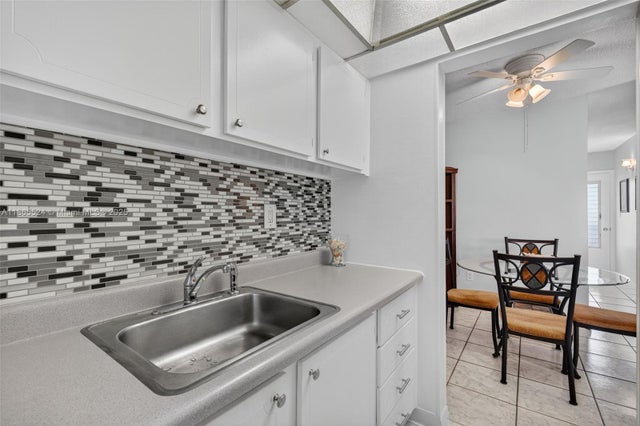 5 of 38 - 16901 Ne 13th Ave 210, Miami, FL