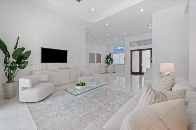 3 of 45 - 10703 Sw 84th Ave, Miami, FL