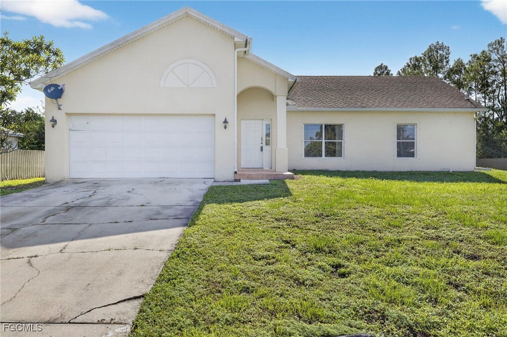 1402 Acacia Ave, LEHIGH ACRES