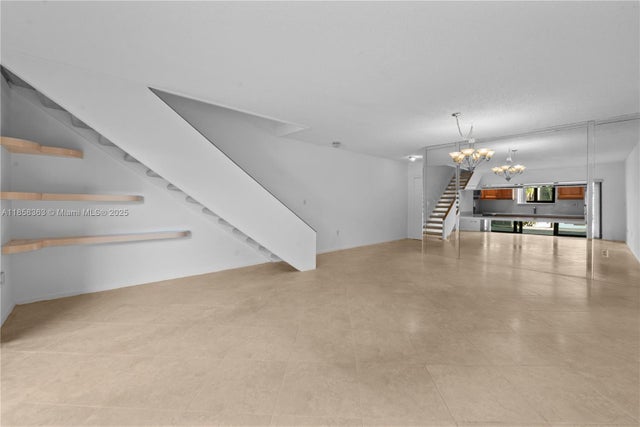 5 of 16 - 594 Ne 199th Ter 4y, Miami, FL