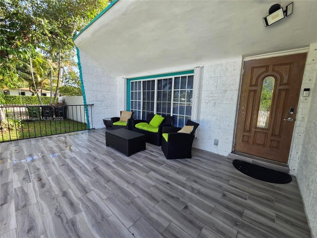 4 of 60 - 13895 Ne 11th Ave, North Miami, FL