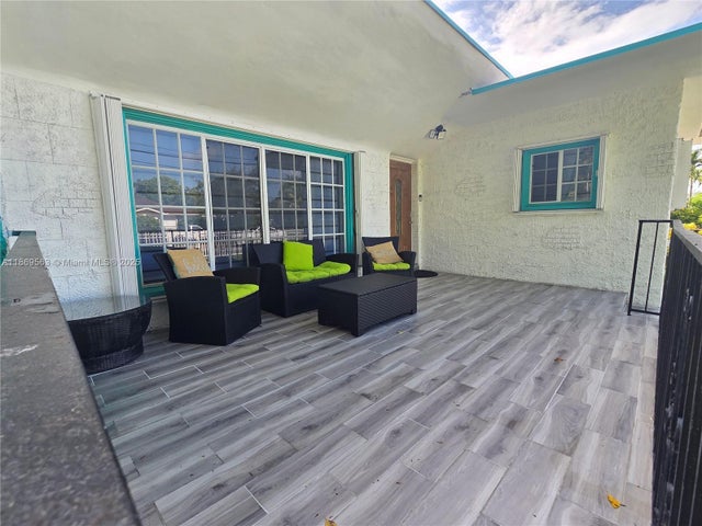 5 of 60 - 13895 Ne 11th Ave, North Miami, FL