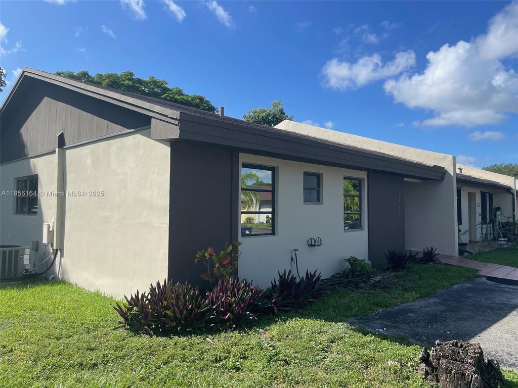 13944 Sw 52nd Ln, Miami