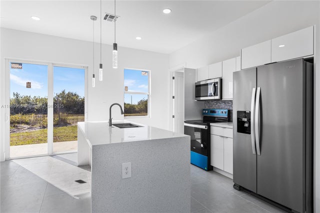 2 of 22 - 616 Parkdale Blvd, Lehigh Acres, FL