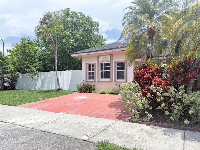 3 of 29 - 18013 Sw 139th Pl, Miami, FL