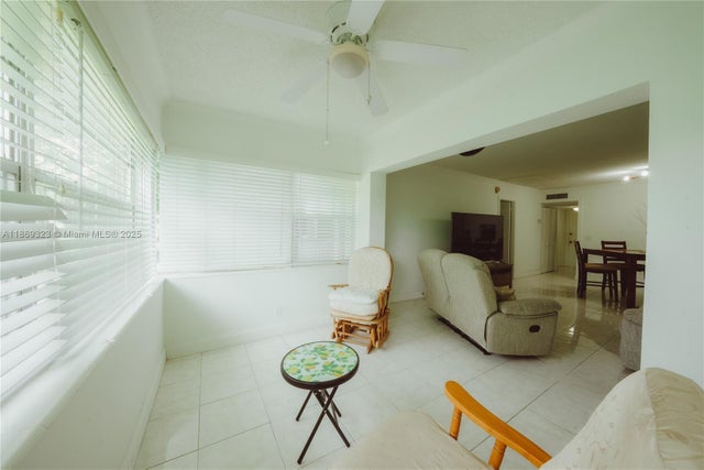 5 of 25 - 3110 Holiday Springs Blvd 310, Margate, FL