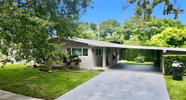 1 of 16 - 217 S 57th Ter, Hollywood, FL