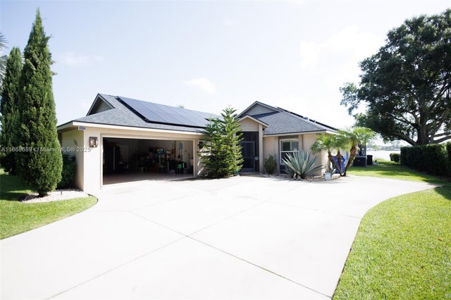 3 of 76 - 1058 Lake Carrie Dr, Lake Placid, FL