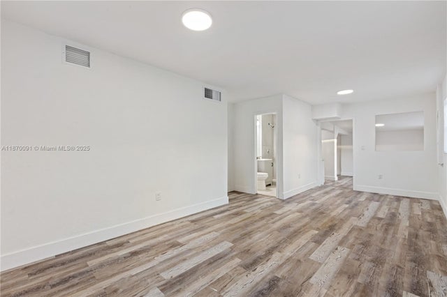 4 of 21 - 724 Burlington St, Opa Locka, FL
