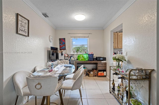 3 of 16 - 200 Croton Ave 111, Lantana, FL