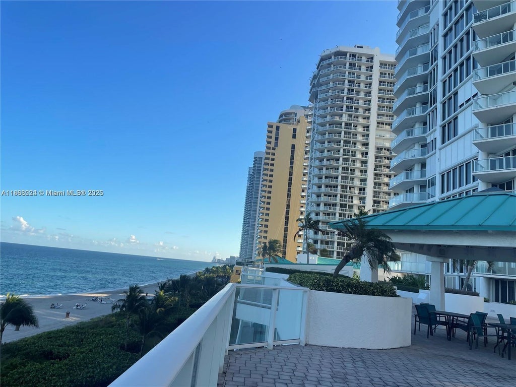 16445 Collins Ave 1422, Sunny Isles Beach
