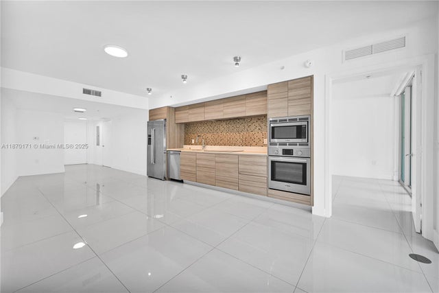 3 of 28 - 6620 Indian Creek Dr 116, Miami Beach, FL