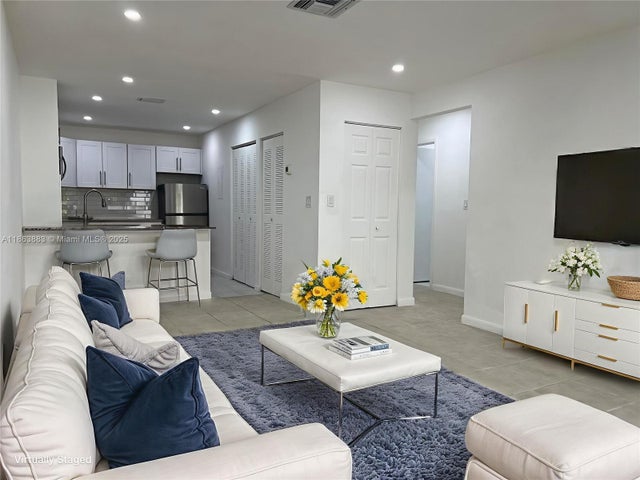 5 of 22 - 10592 Royal Palm Blvd 10592, Coral Springs, FL