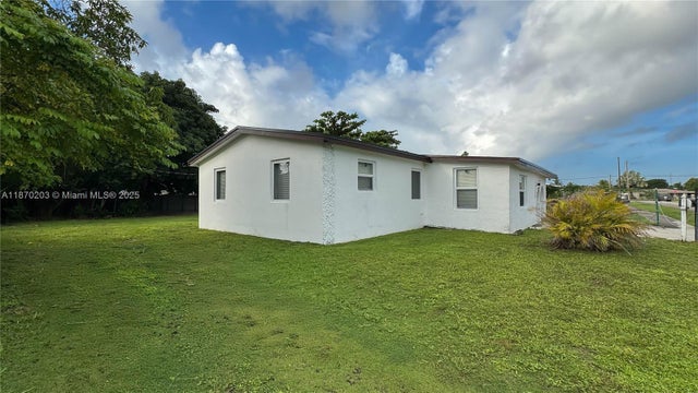 3 of 37 - 10730 Sw 149th Ter, Miami, FL