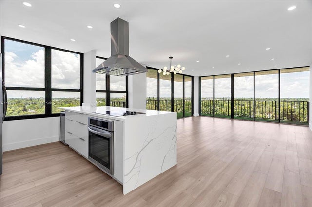 1 of 31 - 780 Ne 69th St 910, Miami, FL