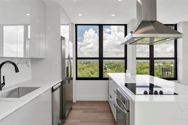 2 of 31 - 780 Ne 69th St 910, Miami, FL