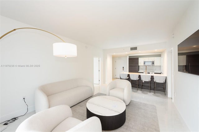3 of 26 - 301 Altara Ave 619, Coral Gables, FL