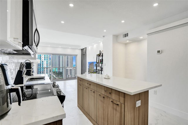 4 of 24 - 1985 S Ocean Dr 11l, Hallandale Beach, FL