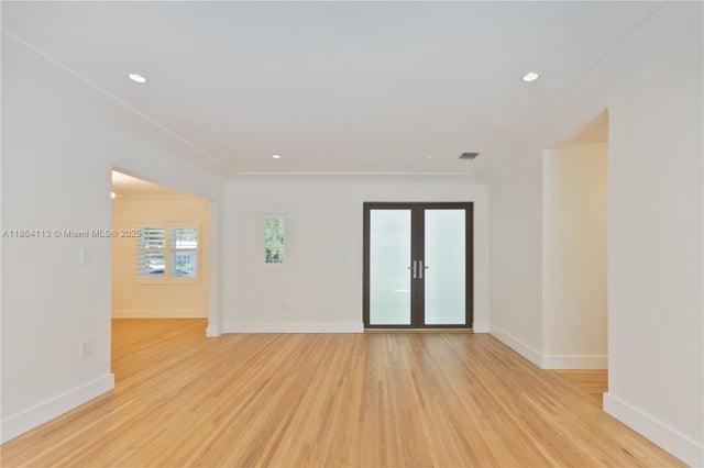 3 of 47 - 518 Daroco Ave, Coral Gables, FL