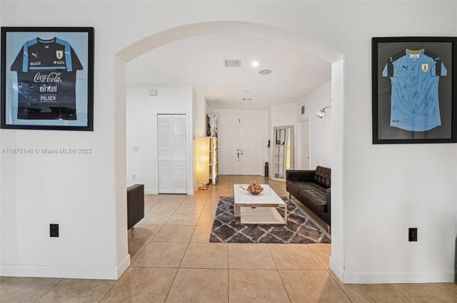 3 of 35 - 15333 Sw 184th St, Miami, FL