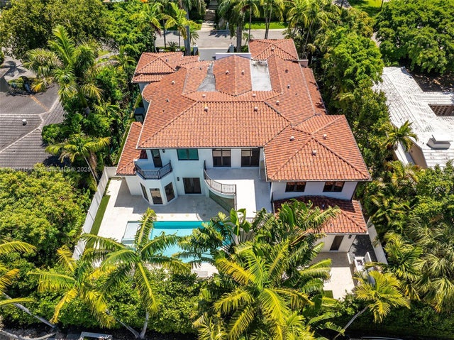 4 of 57 - 70 Camden Dr, Bal Harbour, FL