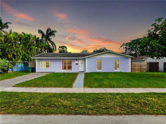 1 of 60 - 18231 Sw 90th Ct, Palmetto Bay, FL