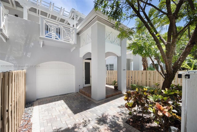 2 of 25 - 3109 Hibiscus St 3109, Coconut Grove, FL