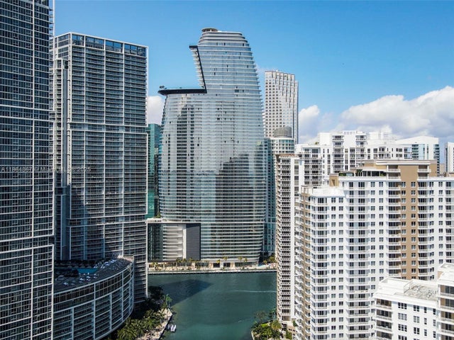 3 of 75 - 300 Biscayne Blvd Way 2505, Miami, FL