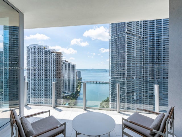 4 of 75 - 300 Biscayne Blvd Way 2505, Miami, FL