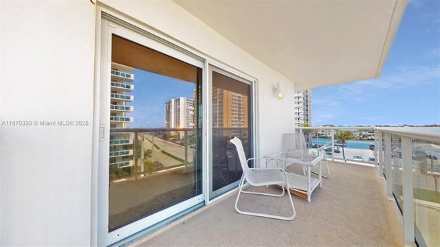 3 of 19 - 1801 S Ocean Dr 501, Hollywood, FL