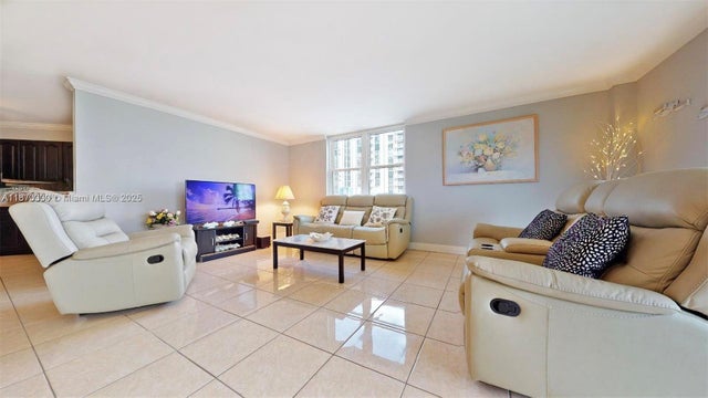 5 of 19 - 1801 S Ocean Dr 501, Hollywood, FL