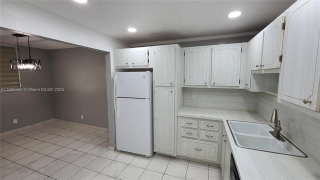 3 of 23 - 1811 Jefferson St 601, Hollywood, FL