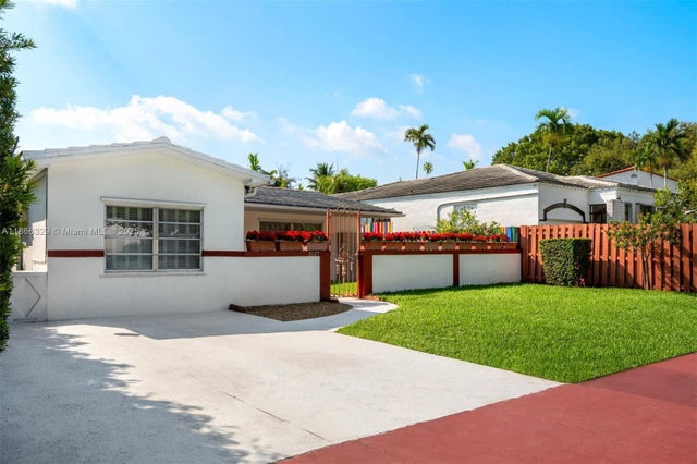 5 of 18 - 5127 Alton Rd, Miami Beach, FL